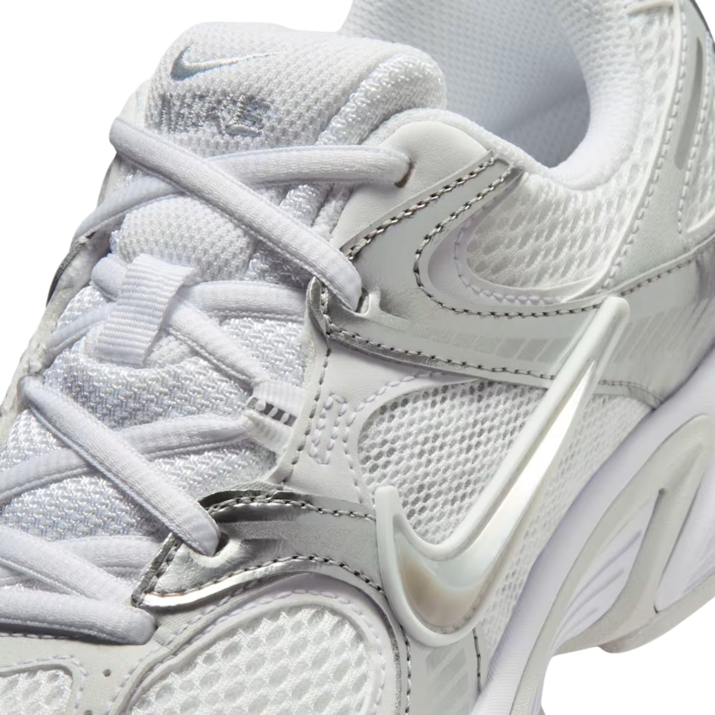 GIÀY NIKE W NIKE V5 RNR - WHITE/METALLIC SILVER-MTLC PLATINUM