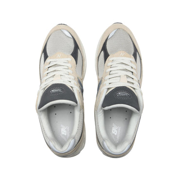 SHOES M2002RFA(D) - LIGHT BEIGE