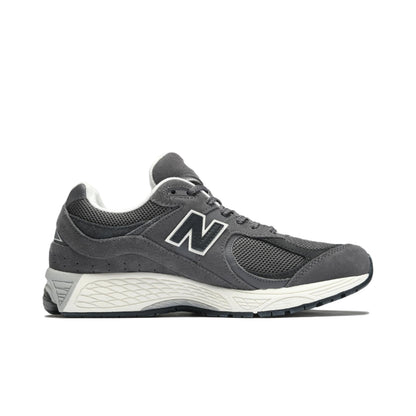 SHOES M2002RFL(D) - DARK GRAY