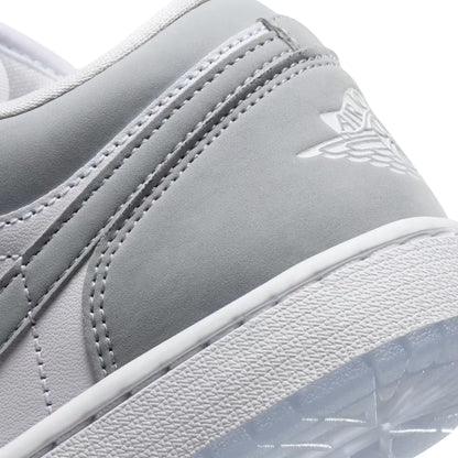 GIÀY NIKE WMNS AIR JORDAN 1 LOW - WHITE/WLFGRY
