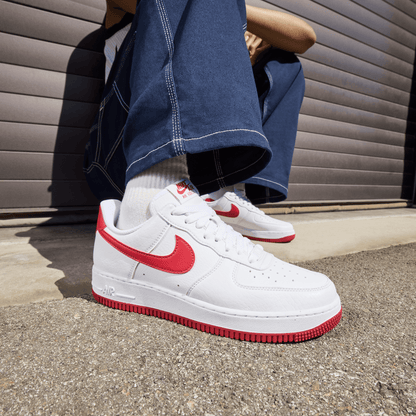 GIÀY WMNS AIR FORCE 1 '07 NN - WHITE/GYM RED-WHITE-VOLT