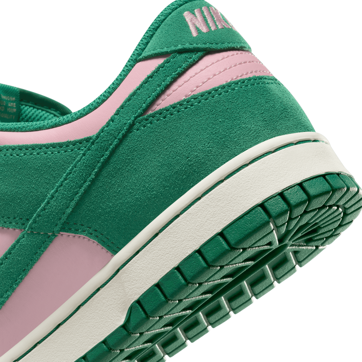 GIÀY NIKE DUNK LOW RETRO SE - MED SOFT PINK/MALACHITE-SAIL