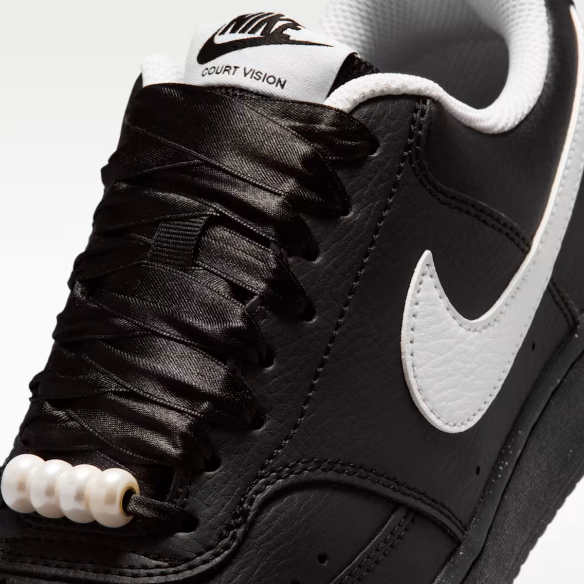 GIÀY NIKE W NIKE COURT VISION LO LE - BLACK/WHITE